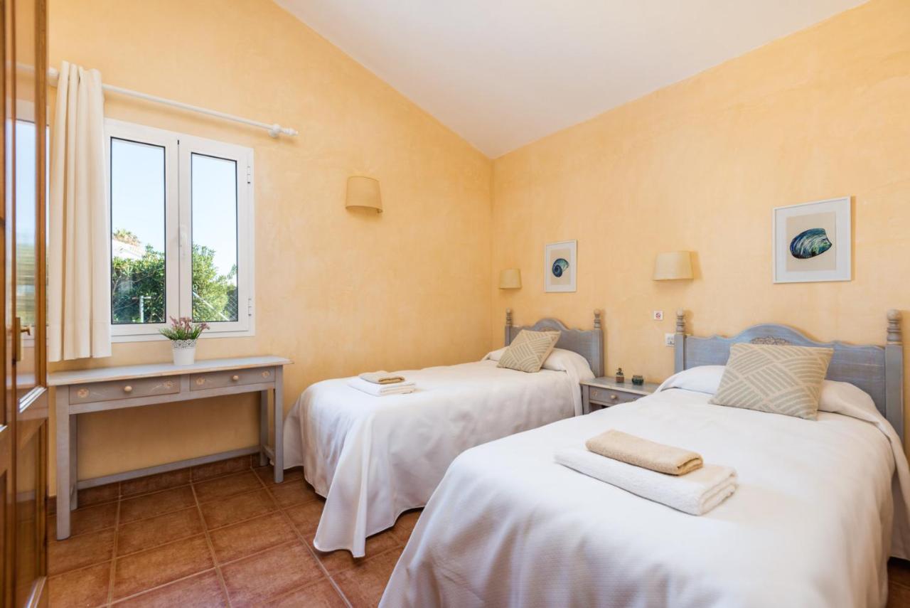 Villa Androna Cala'N Bosch  Extérieur photo